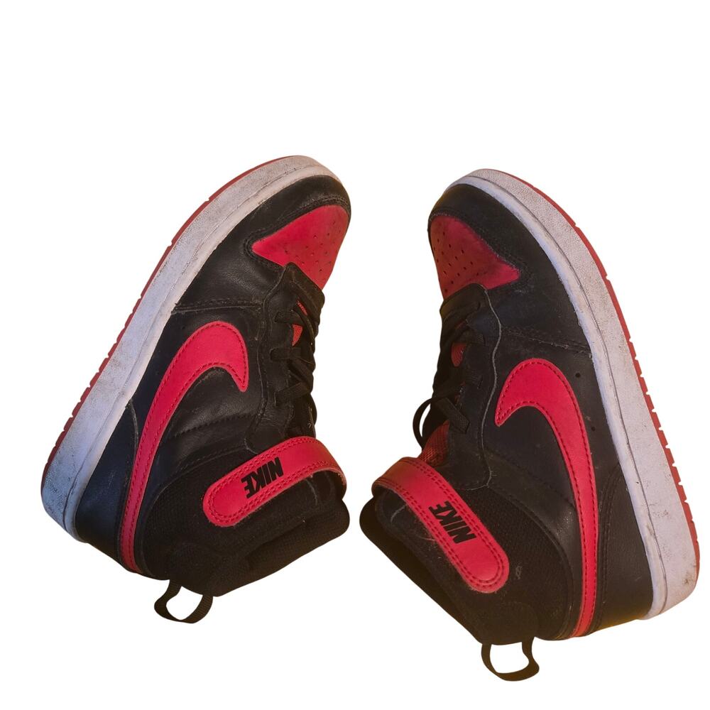 Nike Kids' Court Borough Mid 2 sneakers black and red "Bred" colorway. 2 youth